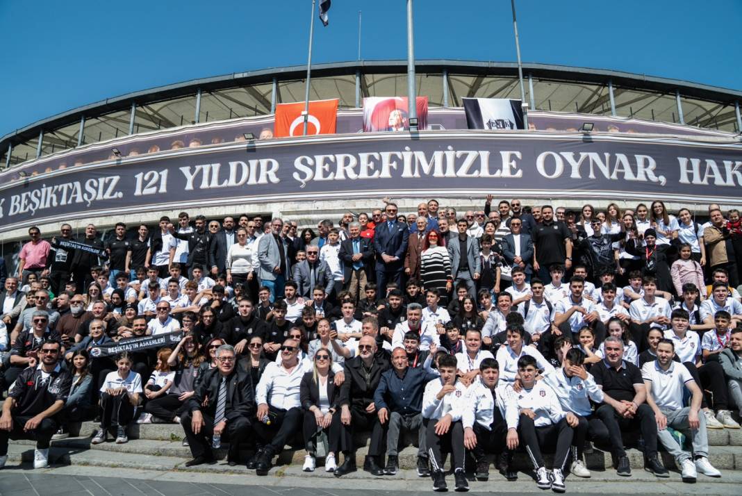 Beşiktaş Kulübünde Bayramlaşma Fotoğraflara Böyle Yansıdı 1